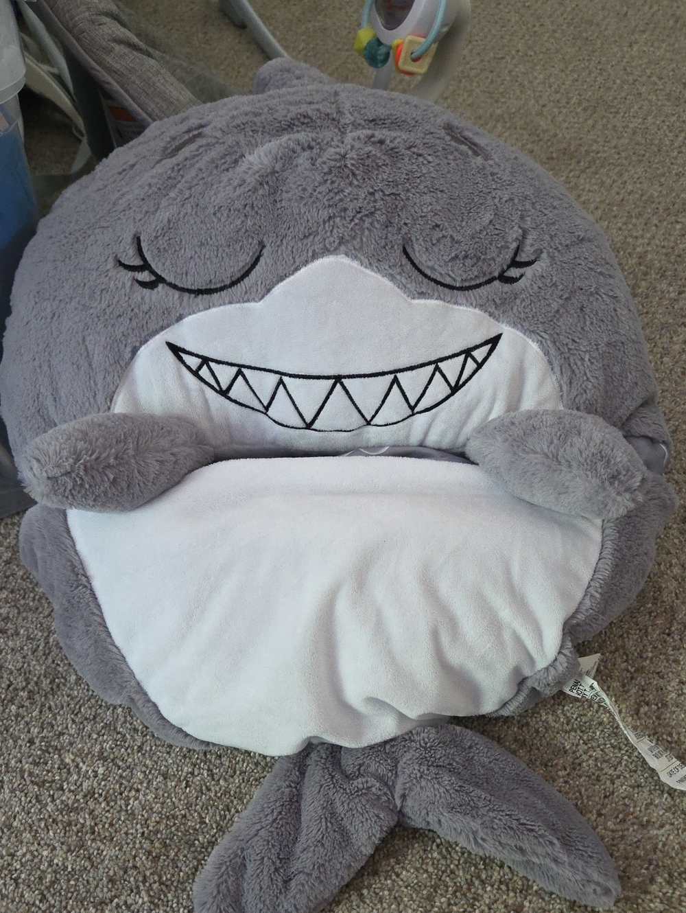Small Shark HAPPY Napper